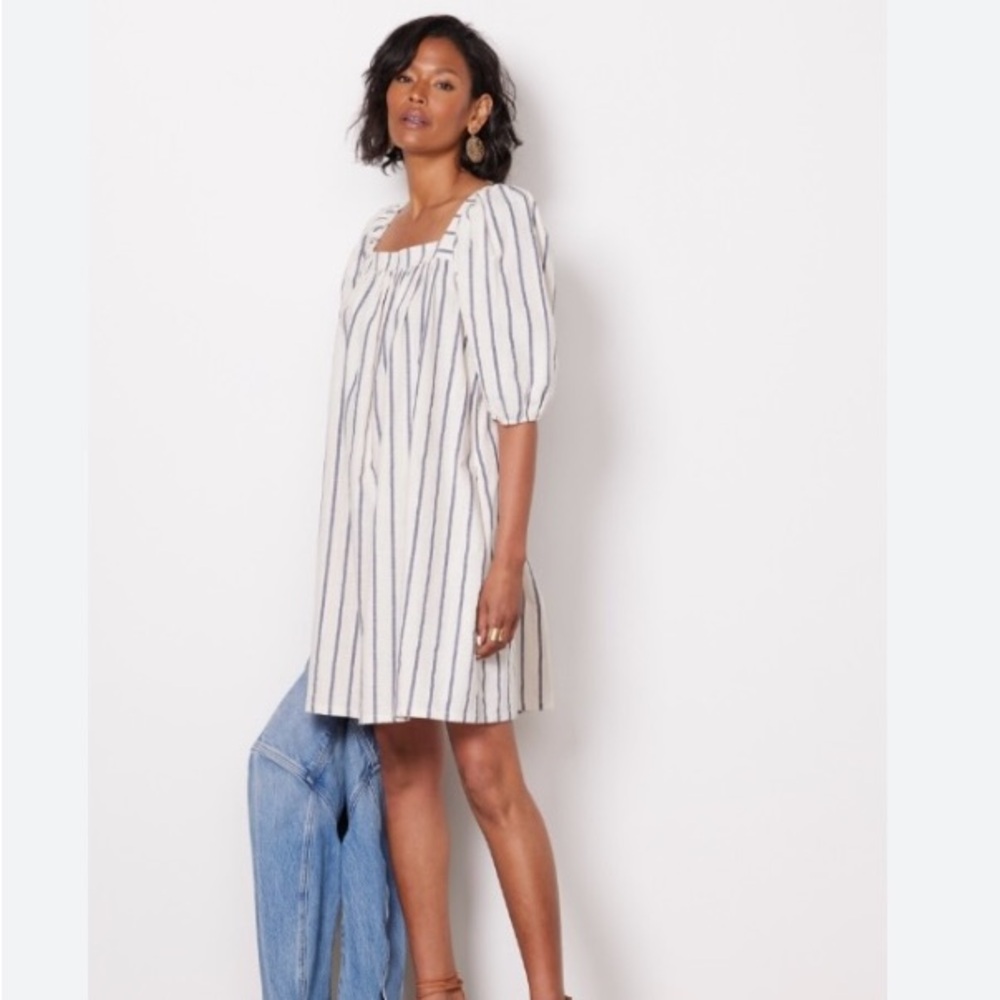 - NWT Faherty navy pin strip shift dress size small